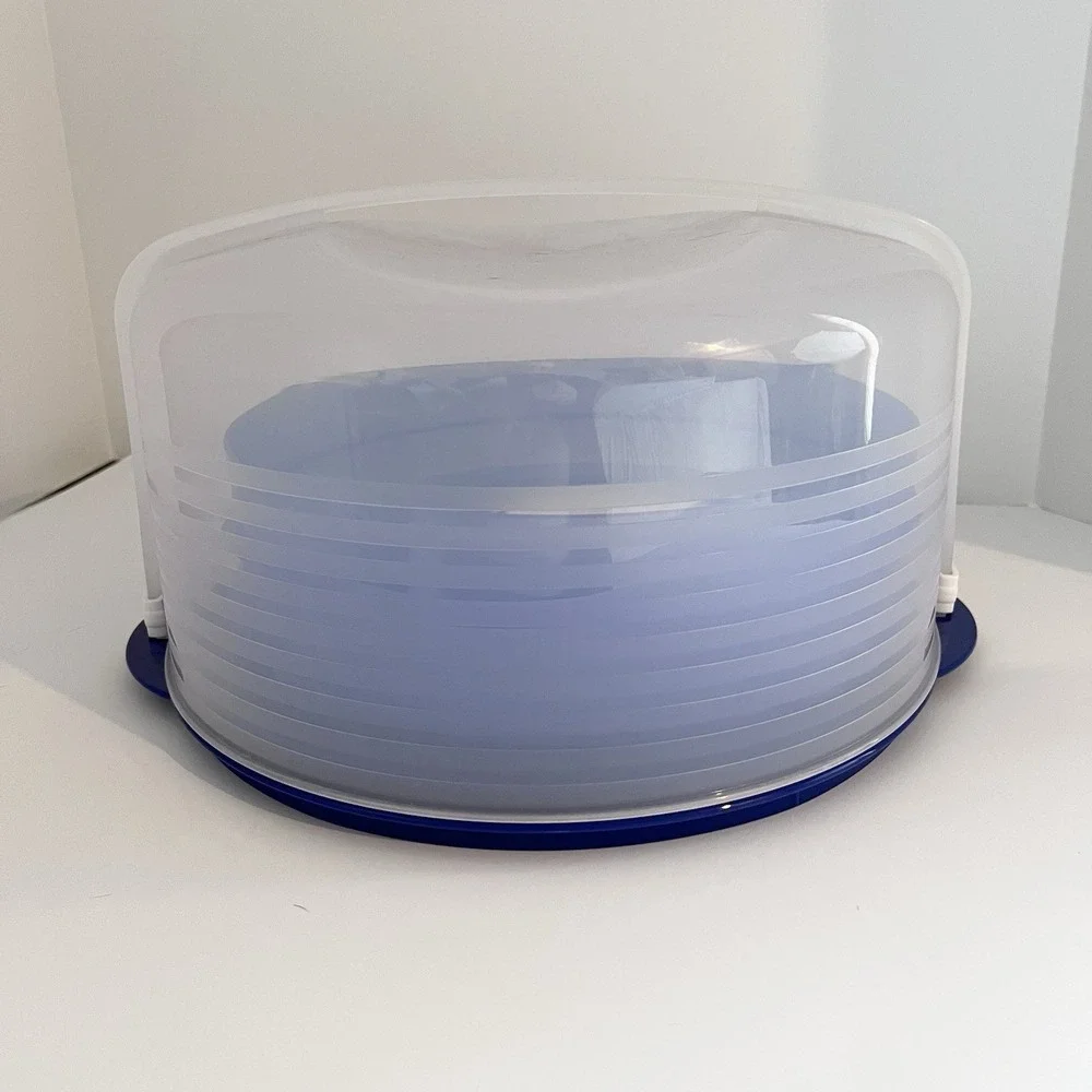 Tupperware 12